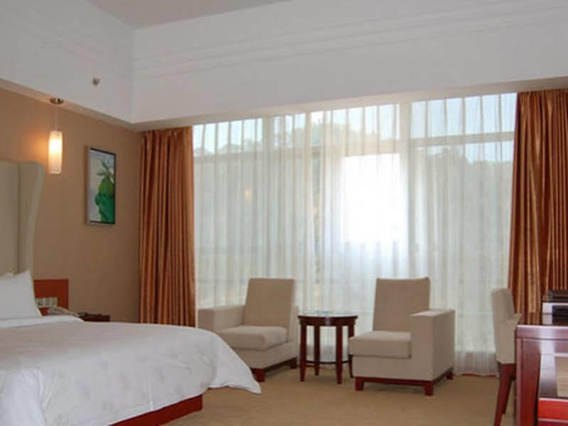 Shenzhen Estern Banshan Hotel Exterior photo